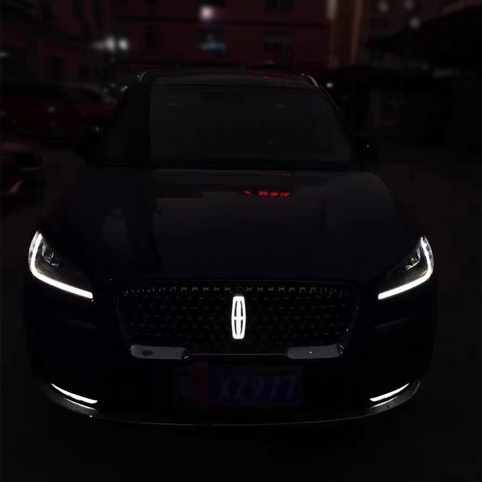 Dynamic Lincoln Aviator light up Emblem (2019–2024)